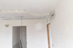 contro soffitto curvo